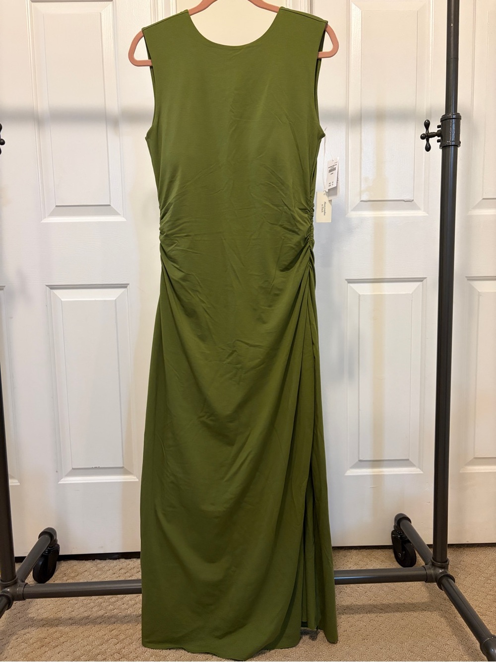 *New w/ tags* Abercrombie & Fitch Olive Green Modal Maxi dress. Size L